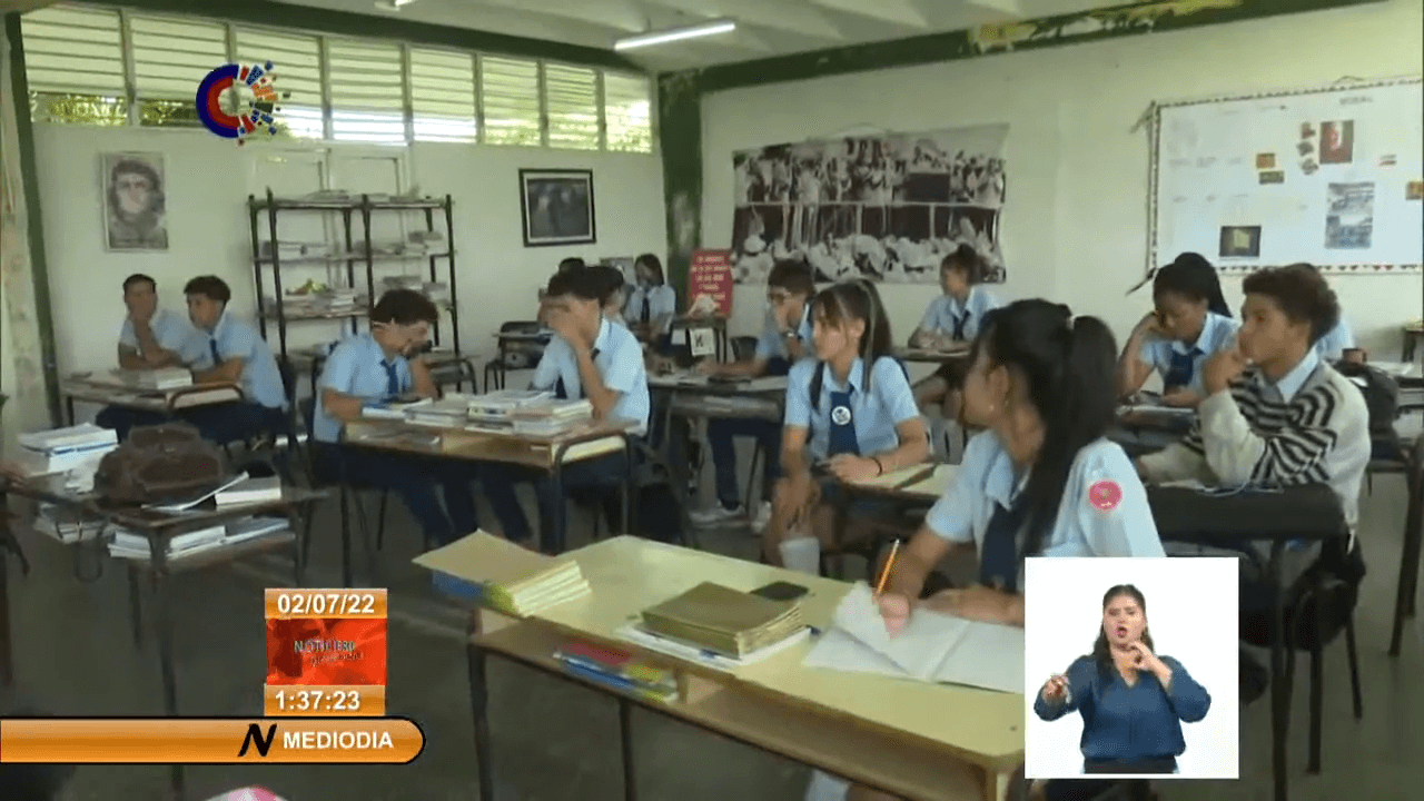 Más de la mitad de alumnos desaprueba examen de ingreso de Matemática