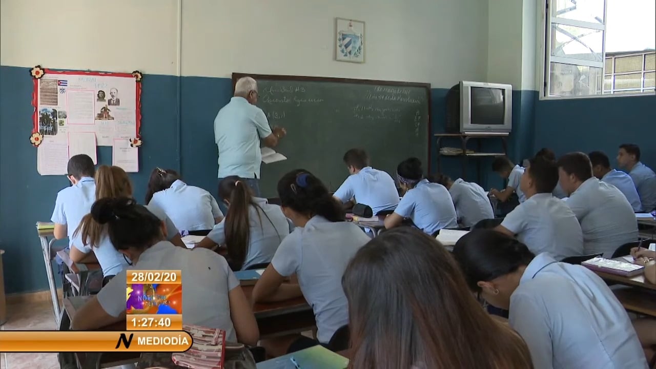 Ministerio de Educación aclara dudas a solo días del inicio de los exámenes de ingreso