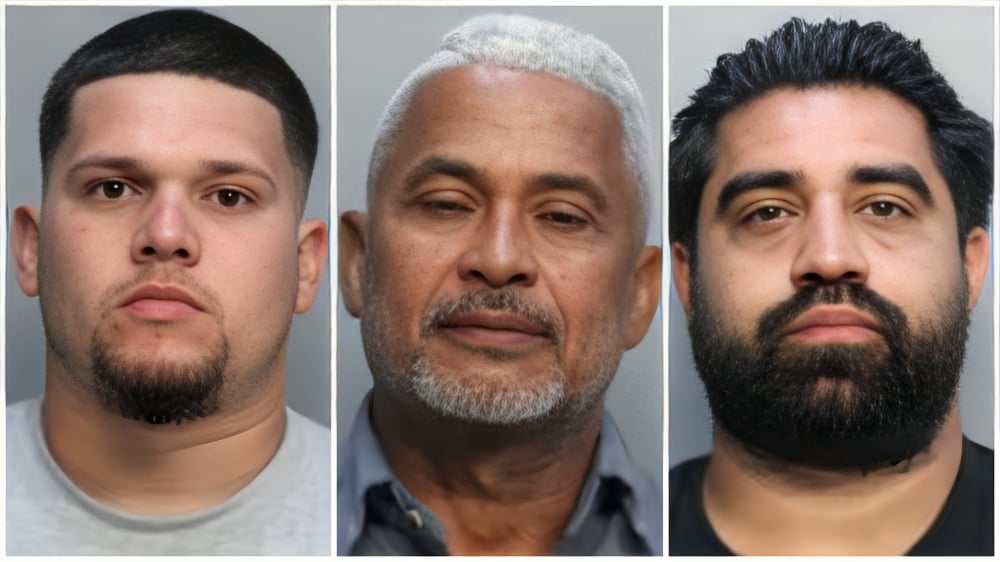 Tres arrestados en Miami-Dade por desmantelar autos en depósito de remolques (1)