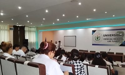 Estudiantes desafían al régimen ‘Este país también le pertenece a los que no tenemos dólares’