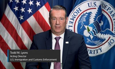 ICE ha desplegado oficiales en las afueras de las Cortes de Inmigración.