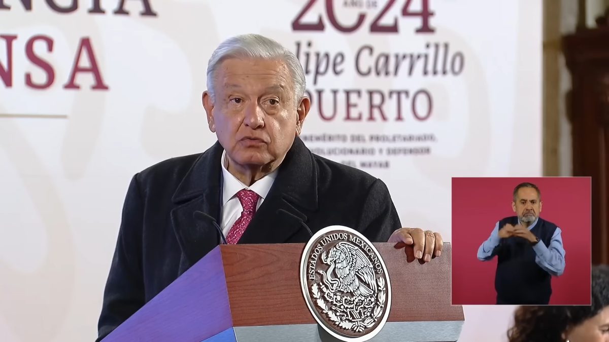 López Obrador financió el adoctrinamiento en Cuba con millones de dólares para libros de texto infantiles