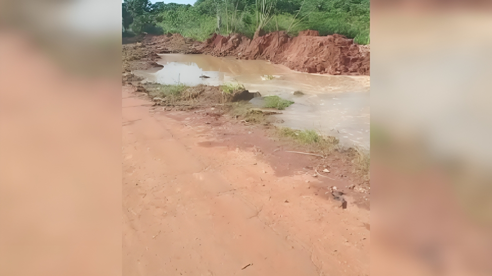Una grave fuga de agua afecta a campesinos de tres fincas de La Habana (1)