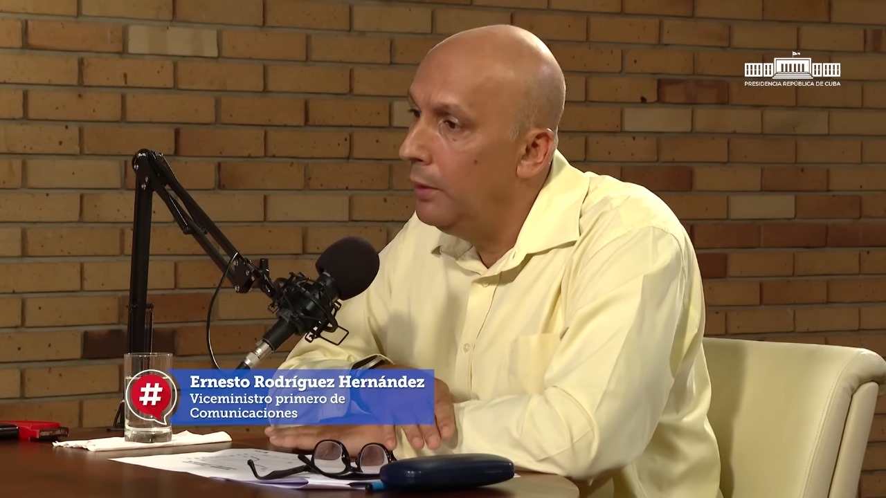 Viceministro defiende límite y alza de tarifas de Etecsa “Hacerlo después iba a ser peor”