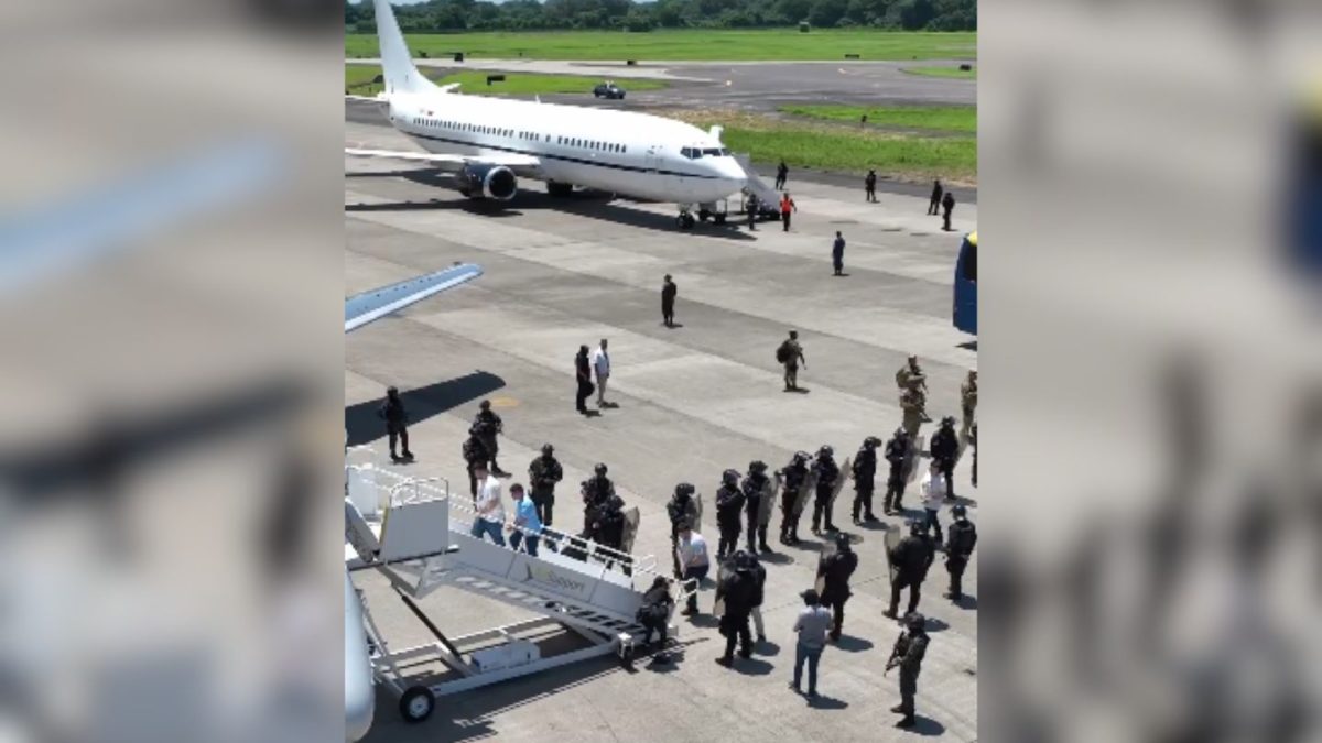 Bukele concreta intercambio de venezolanos detenidos en el Cecot por presos políticos de Maduro