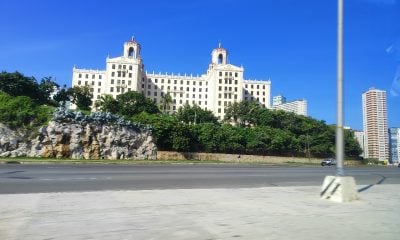 Cuba concluye la primera mitad del año con 327.799 turistas menos