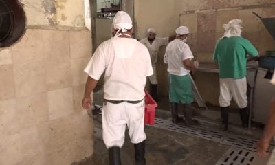 Empresa de productos cárnicos se convierte en guarapera ante escasez de materias primas