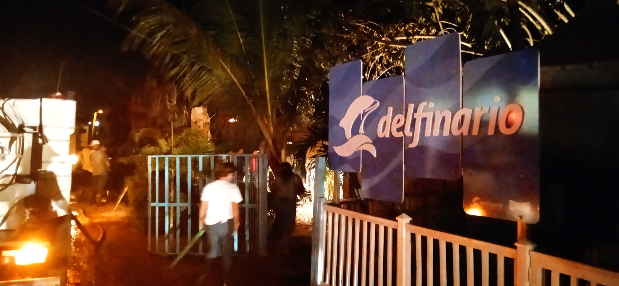 Incendio arrasa con parque inflable en Rancho Luna, cerca del delfinario de Cienfuegos (1)
