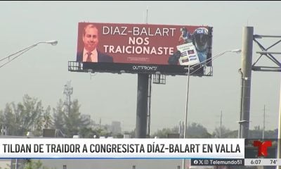Instalan en Hialeah una valla contra Mario Díaz-Balart por las deportaciones de migrantes