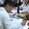 México paga a Cuba más de un millón de dólares por formación de 25 estudiantes de medicina