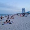 Miami Beach aprueba la venta de alcohol en la playa.