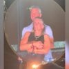 Quién es la pareja captada en presunta infidelidad durante concierto de Coldplay en Boston
