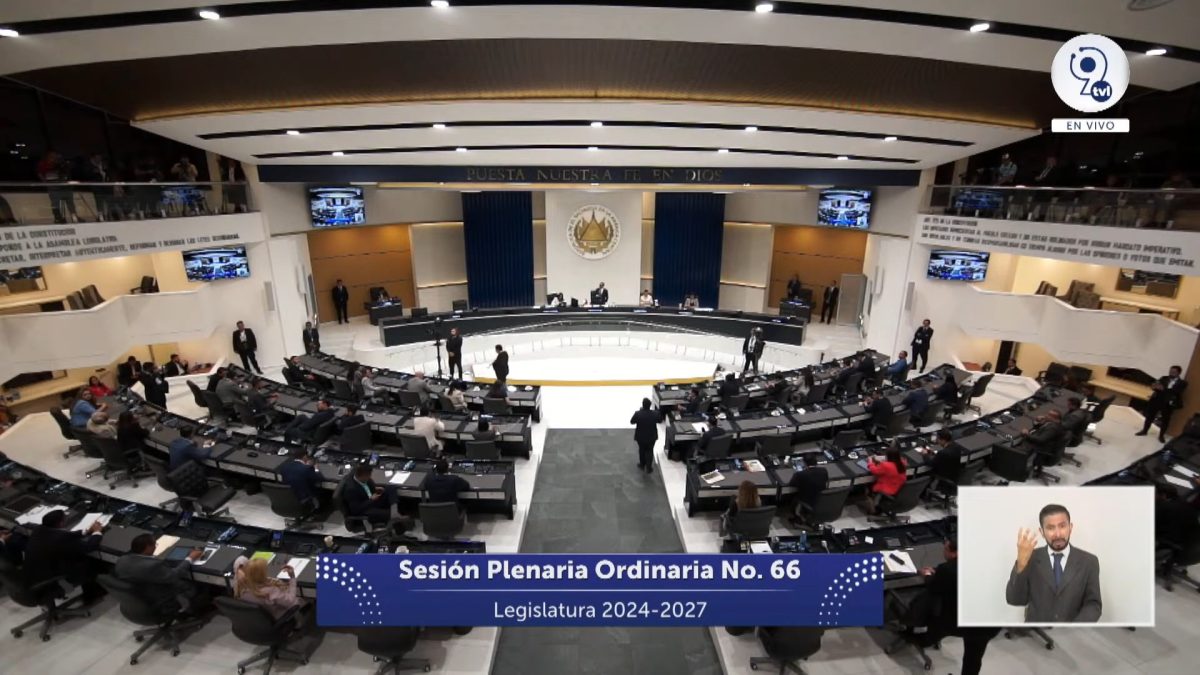 Aprueban la reelección indefinida y aumento del periodo presidencial en El Salvador