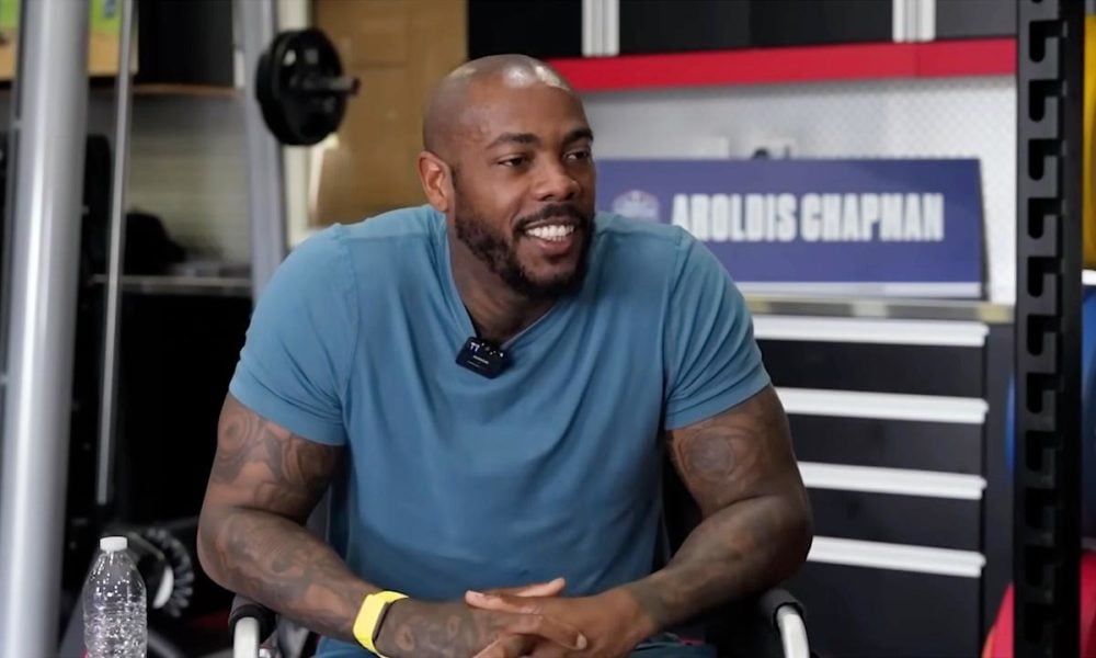 Aroldis Chapman firma extensión de contrato con Boston antes de los play-offs de la MLB