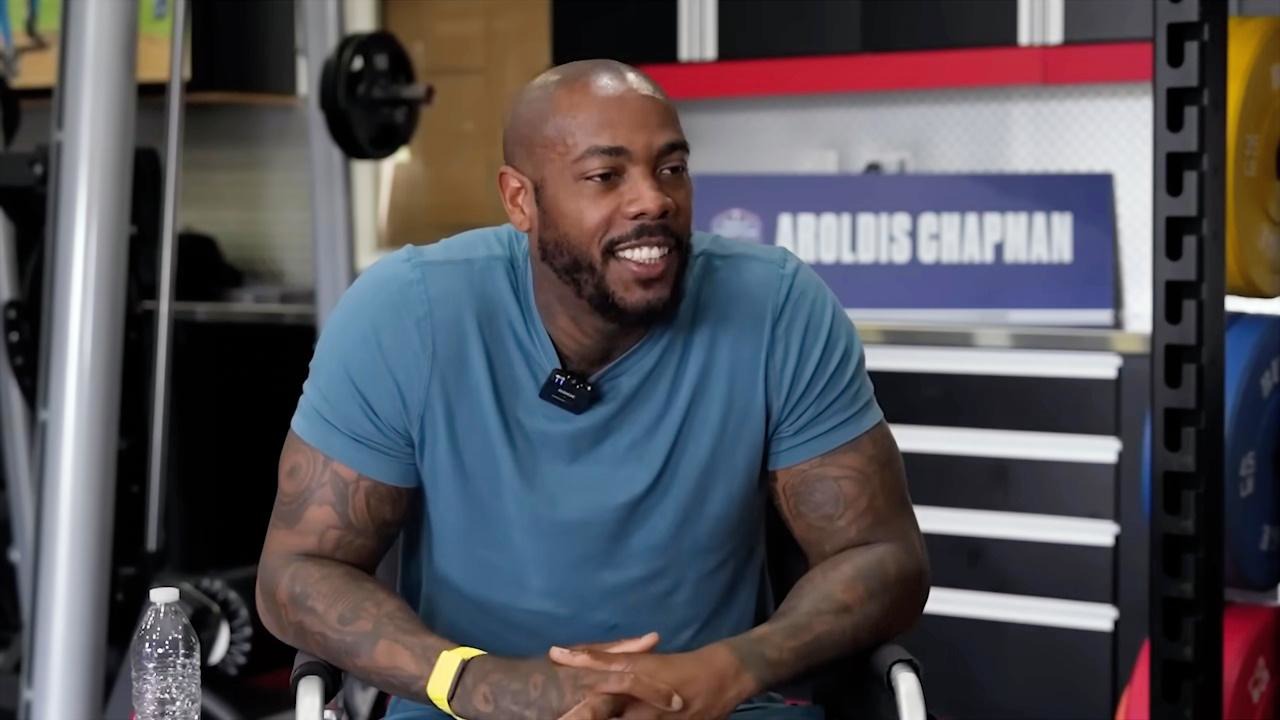 Aroldis Chapman firma extensión de contrato con Boston antes de los play-offs de la MLB