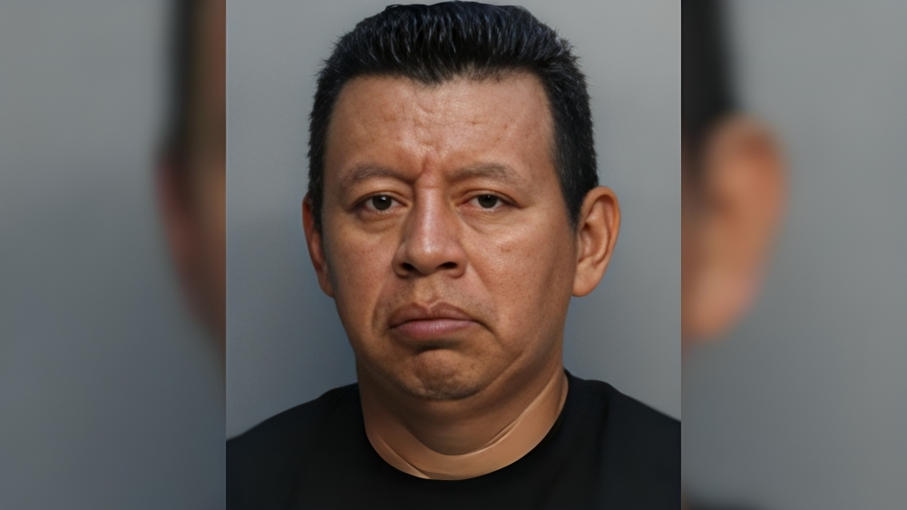 Cubano arrestado en Miami-Dade por hacerse pasar como abogado de inmigración (2) (1)