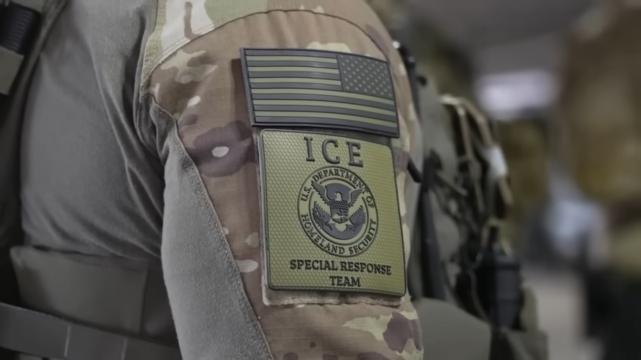 DHS cambia flexibiliza los requisitos para ser agente de ICE