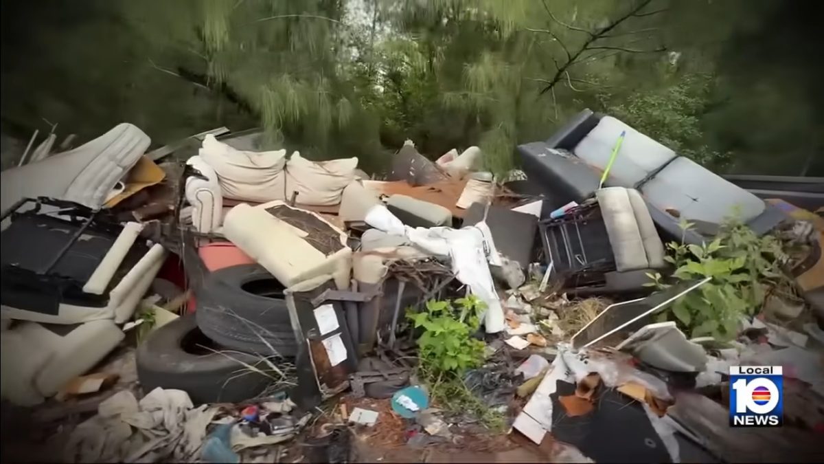 Denuncian la aparición de vertederos ilegales de basura en la ciudad de Hialeah
