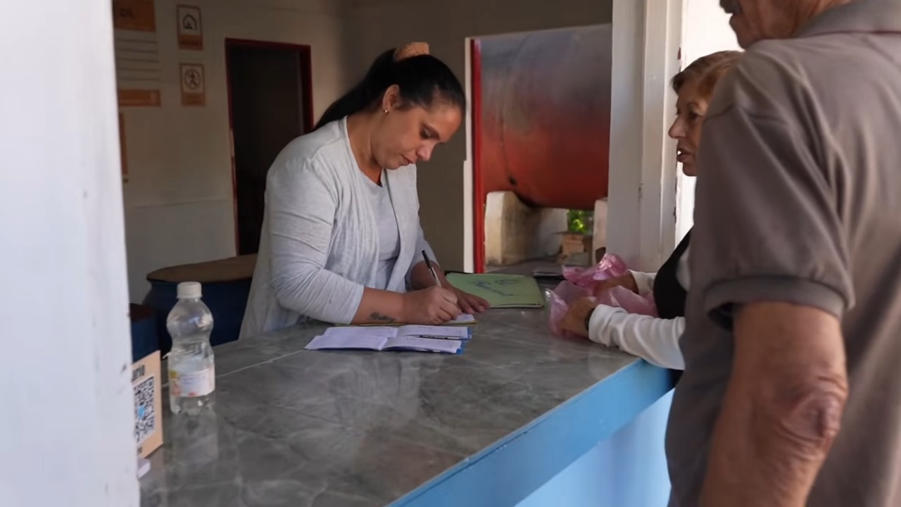 Gobierno avisa que se acabó el pan de la bodega, ahora venderán galletas a 850 CUP
