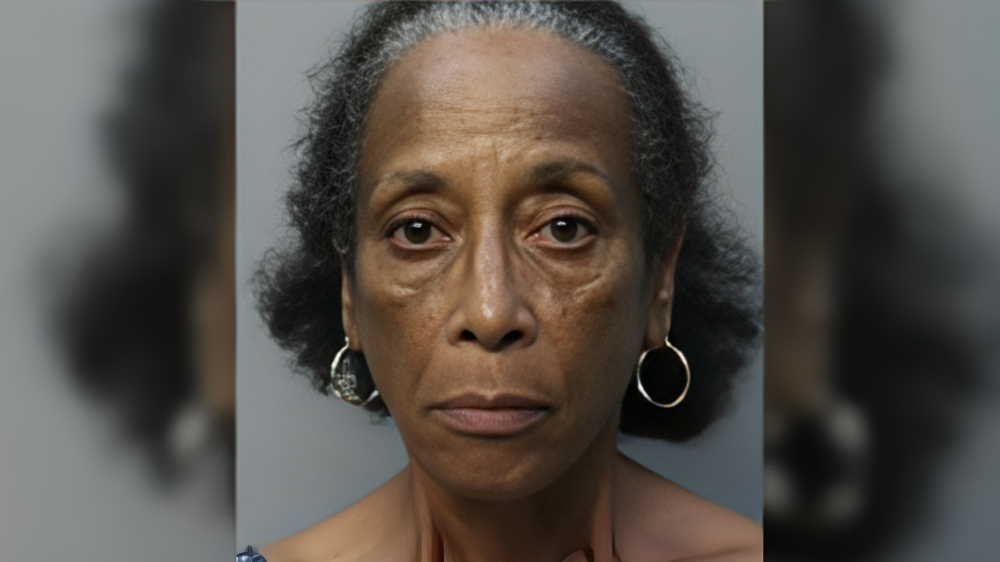 Arrestan a anciana de 74 años por ser sospechosa de un incendio en Hialeah (1)
