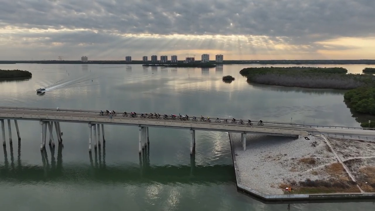 Estero, el pequeño pueblo de Florida donde se paga 10 veces menos impuestos que en Miami