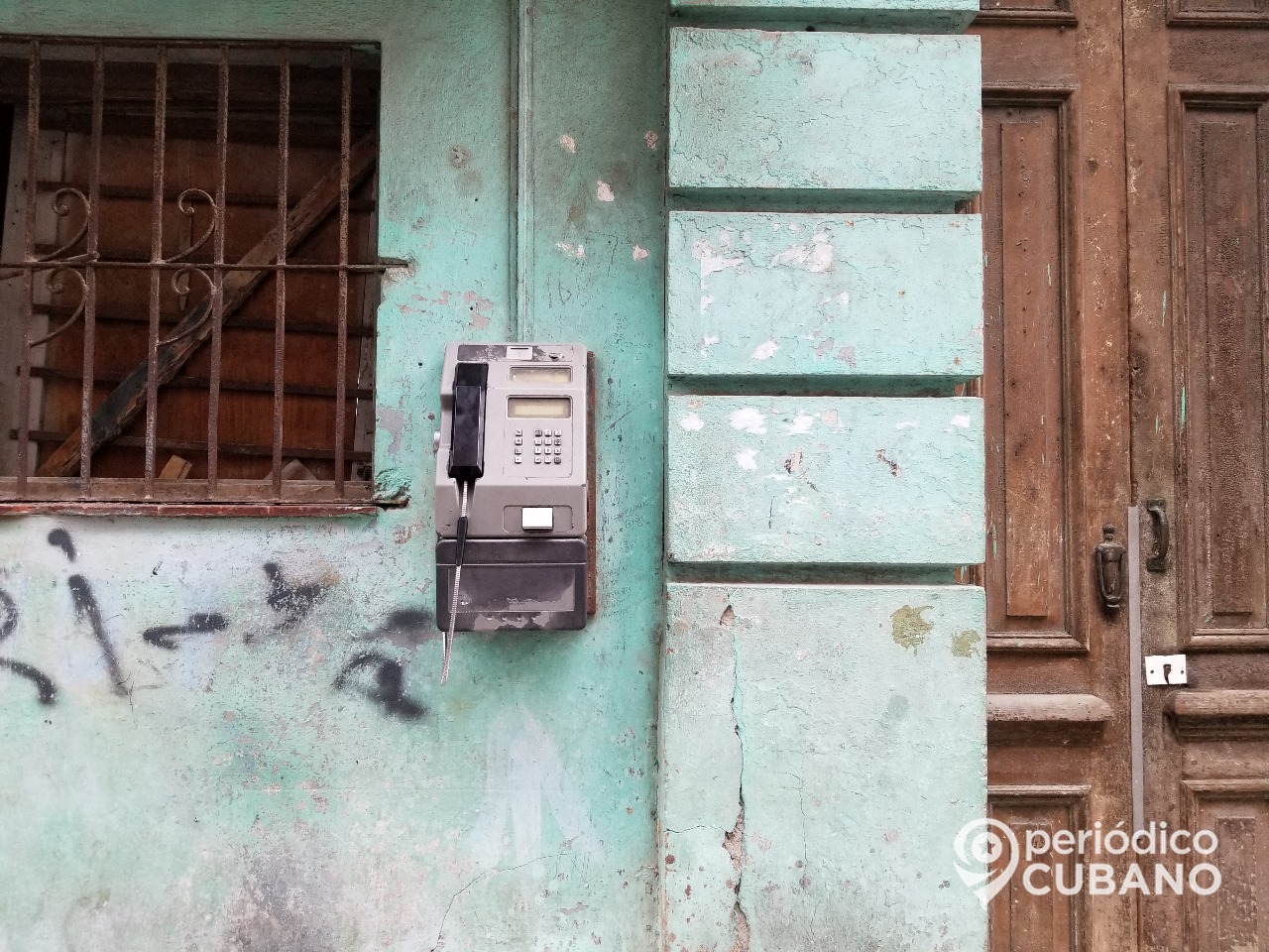 Etecsa promete instalar teléfonos fijos en hospitales y prisiones