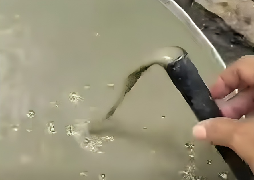 Agua fangosa
