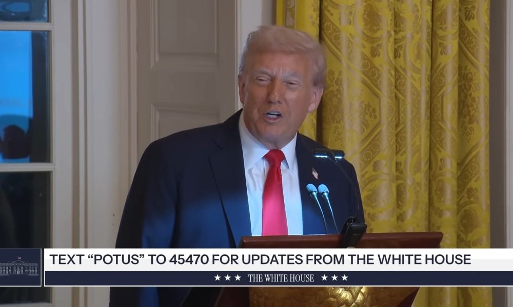 Trump confirma un ataque a un submarino con droga en el Caribe