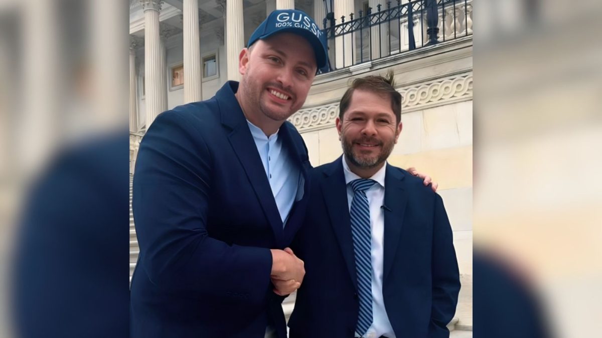 Jorge Miyar entrevista en exclusiva con el senador Rubén Gallego