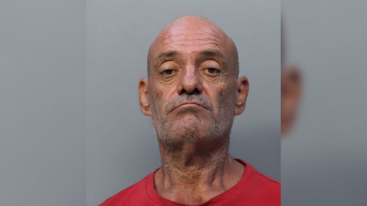 Arrestan a hombre de 54 años por ser sospechoso del robo de palomas en Hialeah