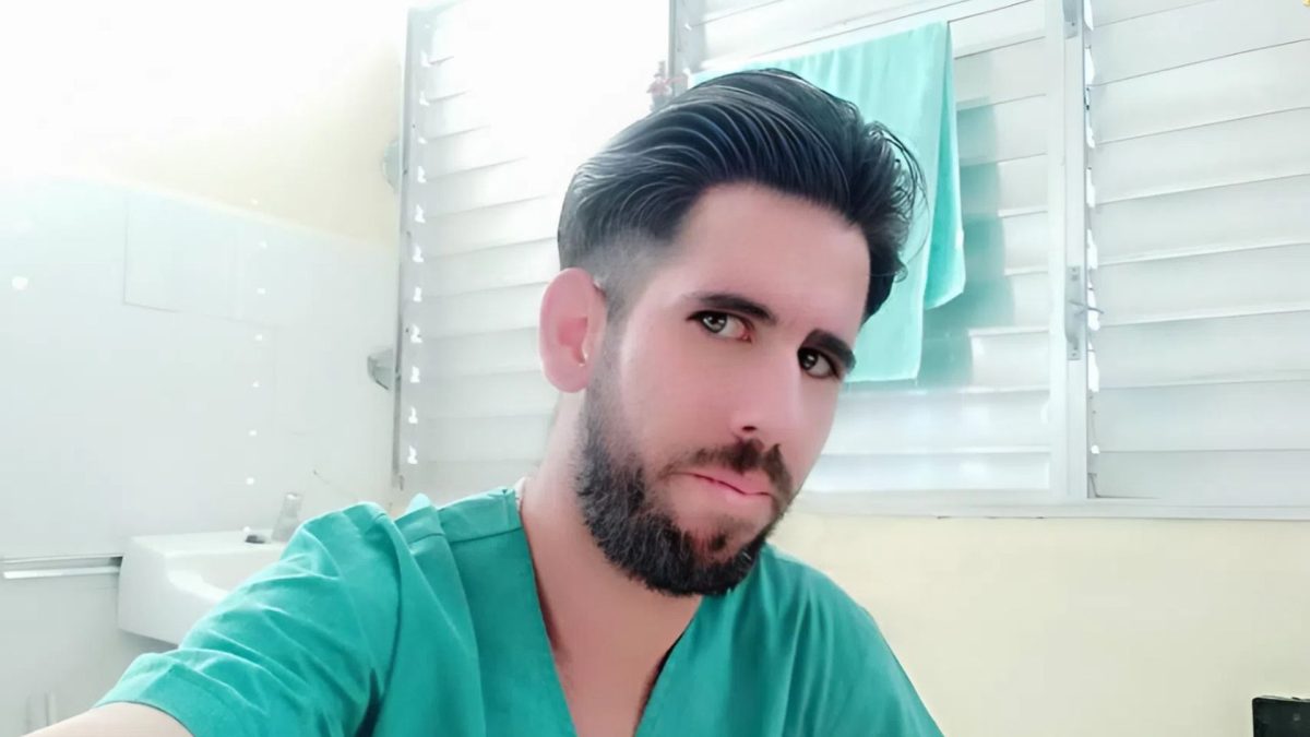 Médico salva a pescador atacado por un tiburón