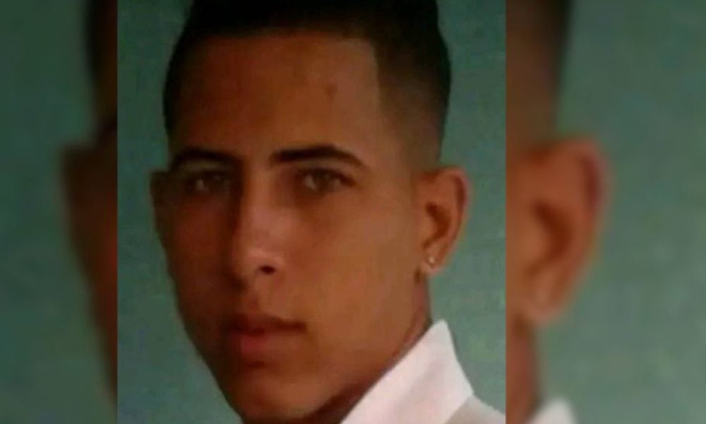 Persecución en Baire: médico cubano es citado por la policía tras protestar contra los apagones