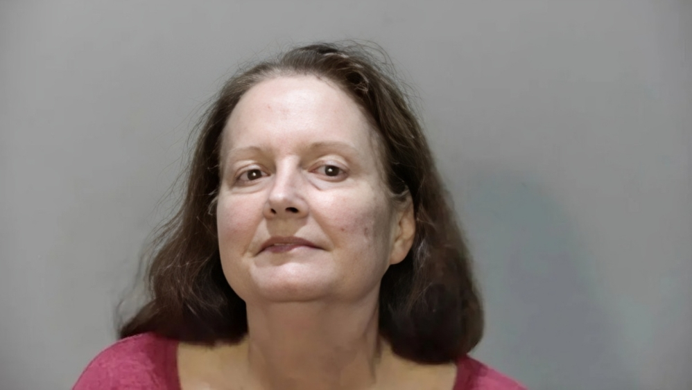 Mujer de 60 años enfrenta cargos por una estafa relacionada con viajes a Cuba (1)