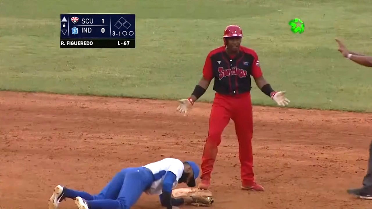 Yoelkis Guibert abandona el equipo de Santiago en la Serie Nacional de Béisbol