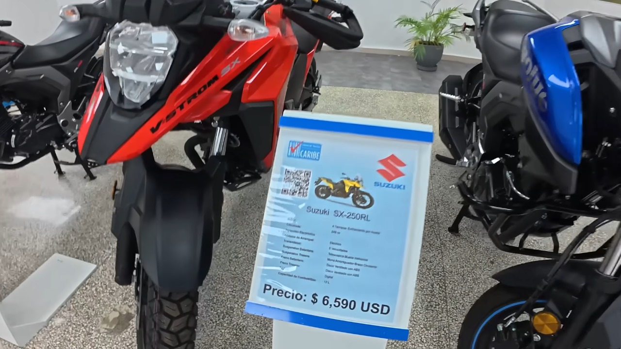 Así está la venta de autos y motos en dólares en las tiendas estatales de La Habana (1)