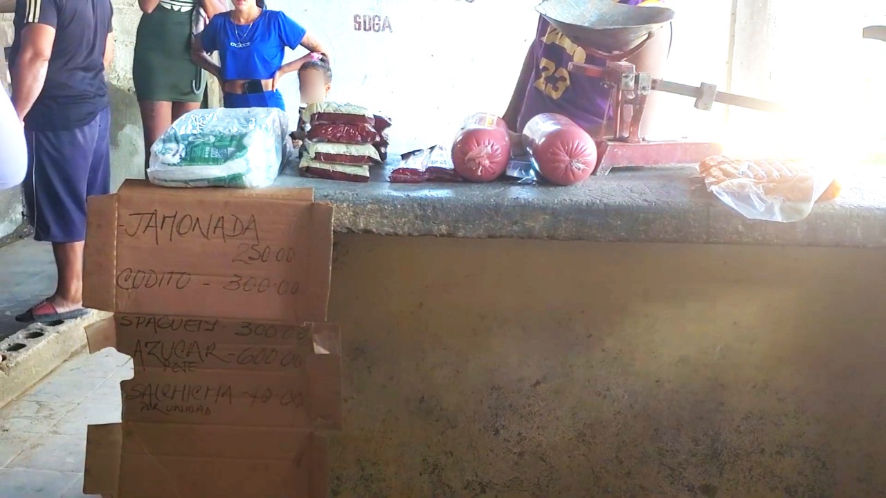 Azúcar a 600, coditos en 300 y jamonada en 250 CUP esto pagan los afectados por el huracán Melissa en Cuba