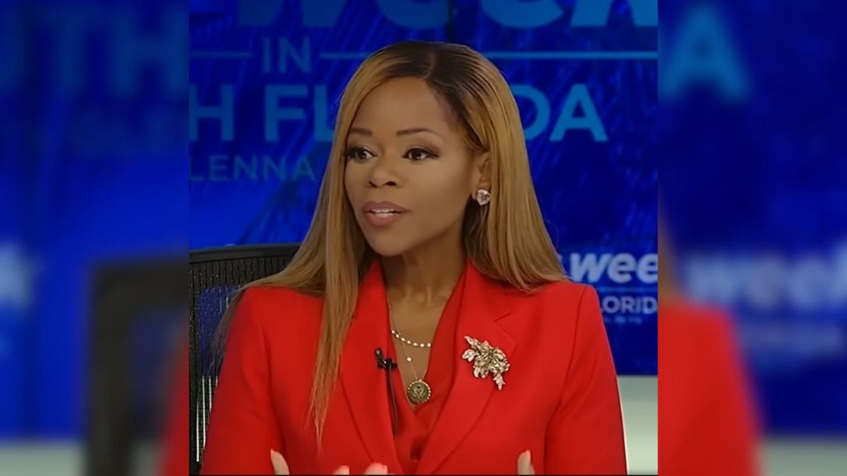 Congresista demócrata de Florida enfrenta cargos por desvío de fondos federales