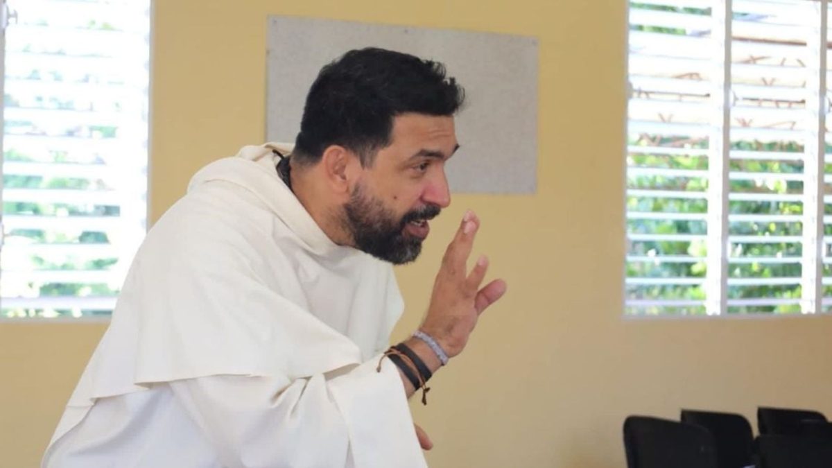 Denuncia de sacerdote cubano huracán Melissa