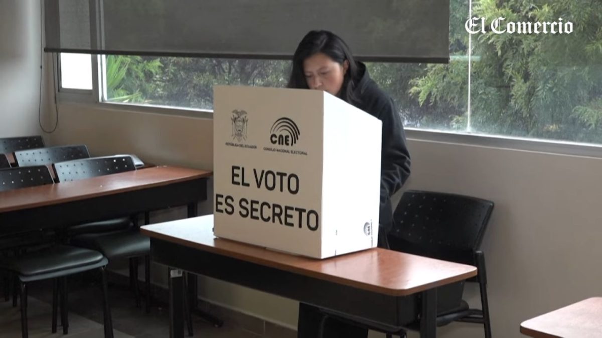 La mayoría de los ecuatorianos rechaza la propuesta de instalar bases militares extranjeras en su país