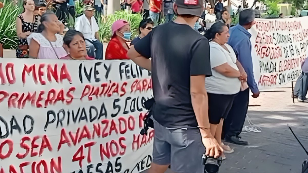 Protesta real irrumpe en el rodaje de la película ‘Peter Pan’ en Mérida