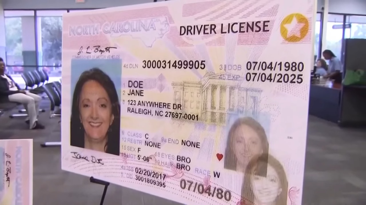 TSA podría cobrarte $18 de recargo si llegas sin un REAL ID a los aeropuertos de EEUU (1)