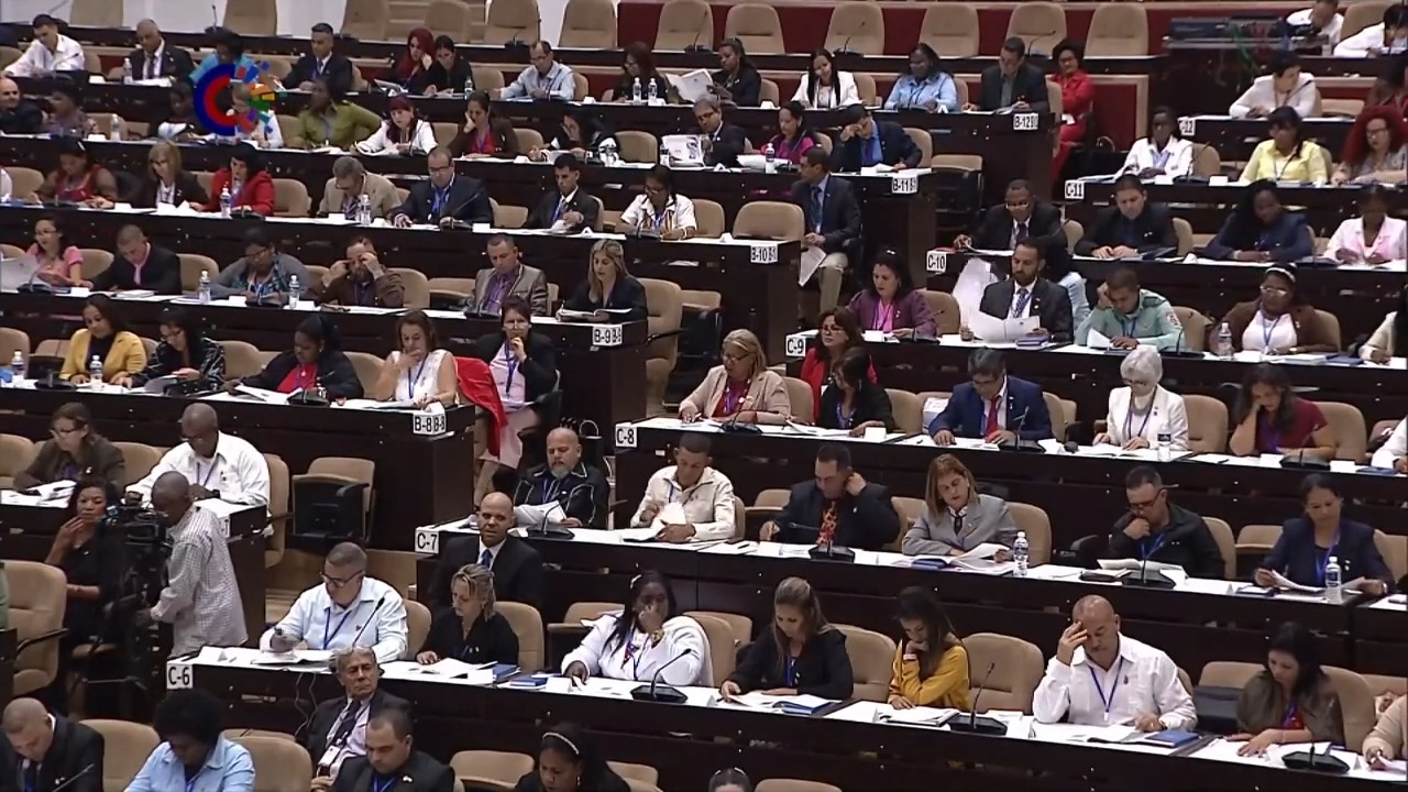 Asamblea Nacional en Cuba suspende reunión presencial por la “compleja situación del país”