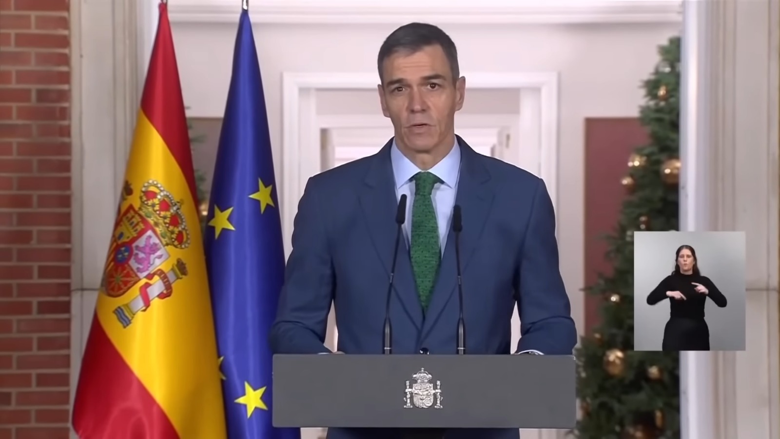 España aprueba legislación para legalizar a más de medio millón de migrantes