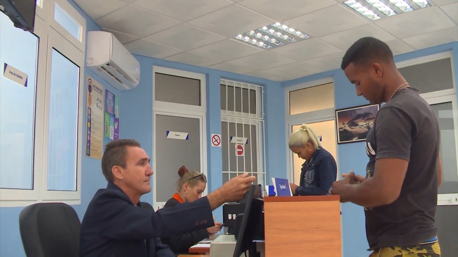Etecsa habilita el roaming para cubanos que viajen al extranjero con la línea Cubacel 4