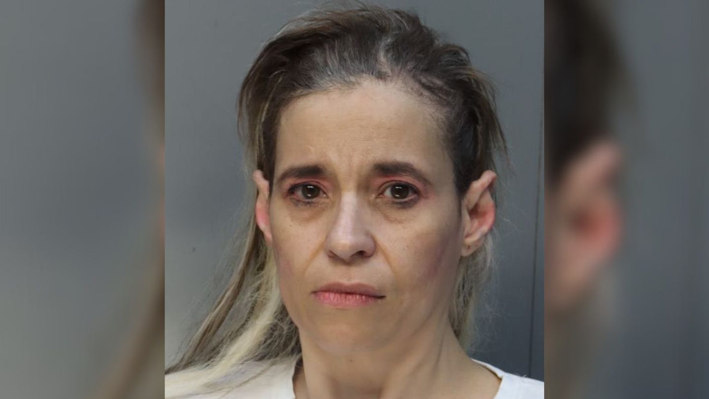 La cubana María de Lourdes Van Caneghem otra vez bajo arresto por cargos de estafa