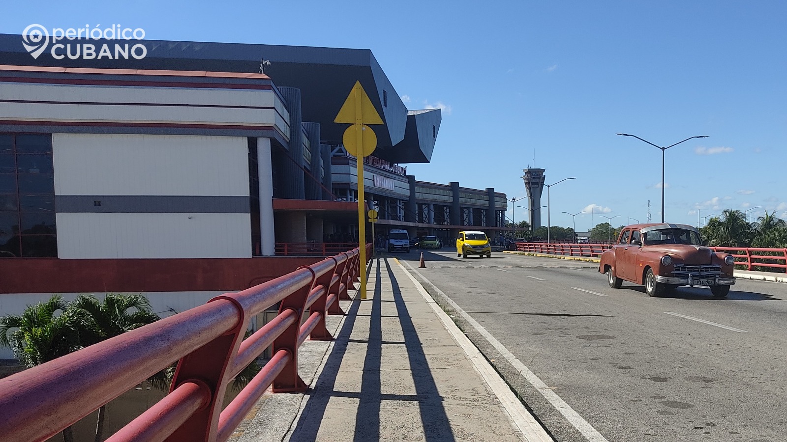 Aerolíneas rusas suspenden vuelos a Cuba dando un duro golpe al turismo