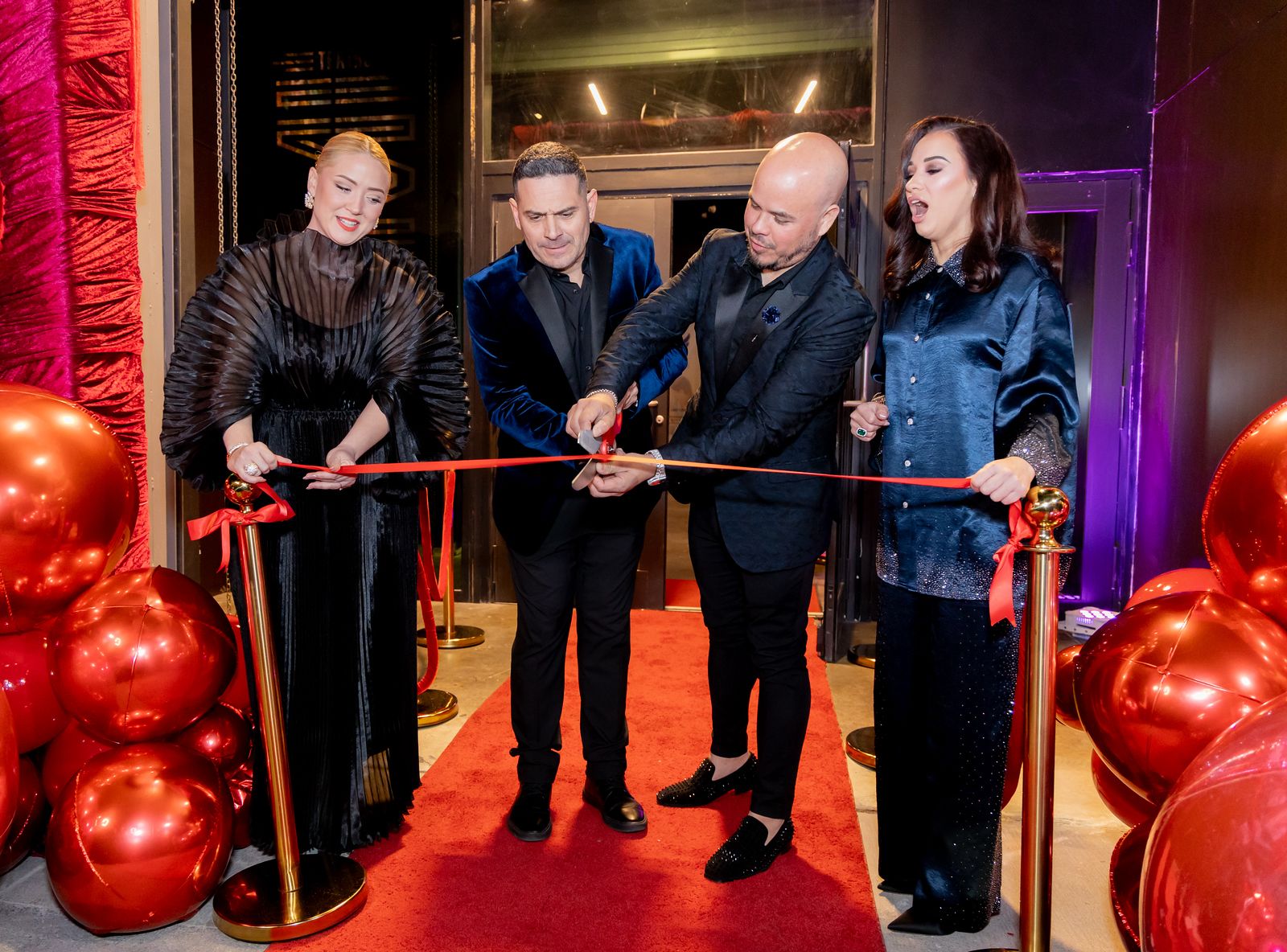 Alfombra roja y ovación en el estreno de El gran circo Maravillas cierra por fin sus puertas de Abilio Estévez (5)