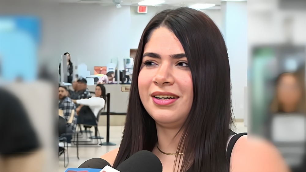 Joven de Miami-Dade que debía repetir su examen de licencia en inglés recibió una buena noticia (1)
