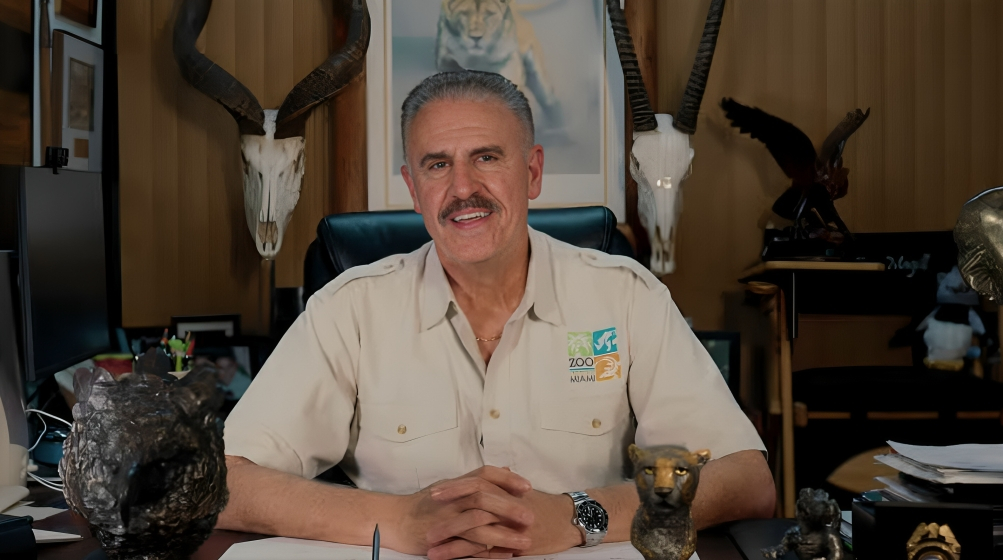 Ron Magill anuncia su retiro tras 46 años de trabajo ininterrumpido en el Zoológico de Miami (1)