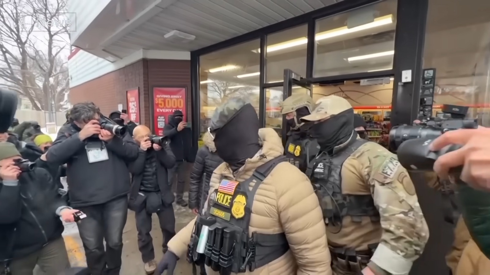 Serían latinos los agentes de CBP que dispararon contra Alex Pretti en Minneapolis